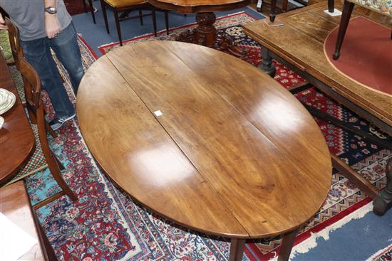 A George III mahogany dropleaf wake table L.170cm